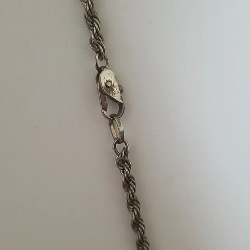 Twisted Silvertone Chain